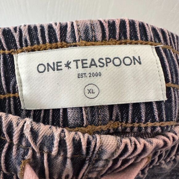 ONE TEASPOON Womens Denim Pink Acid Wash Boxer Drawstring Smocked Shorts Size XL - Picture 8 of 9